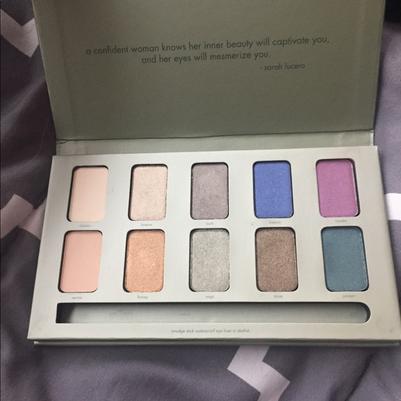 Stila Other - Stila eyeshadow palette